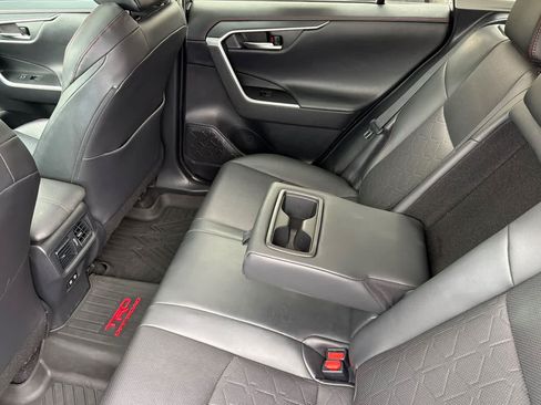 Used 2020 Toyota RAV4 TRD Off-Road w/ TRD Off-Road Weather Package AWD/4WD image 4