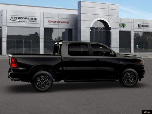 New 2026 RAM 1500 4x4 Crew Cab image 15