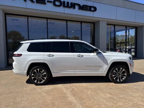 Used 2023 Jeep Grand Cherokee L Overland w/ Advanced Protech Group III image 2