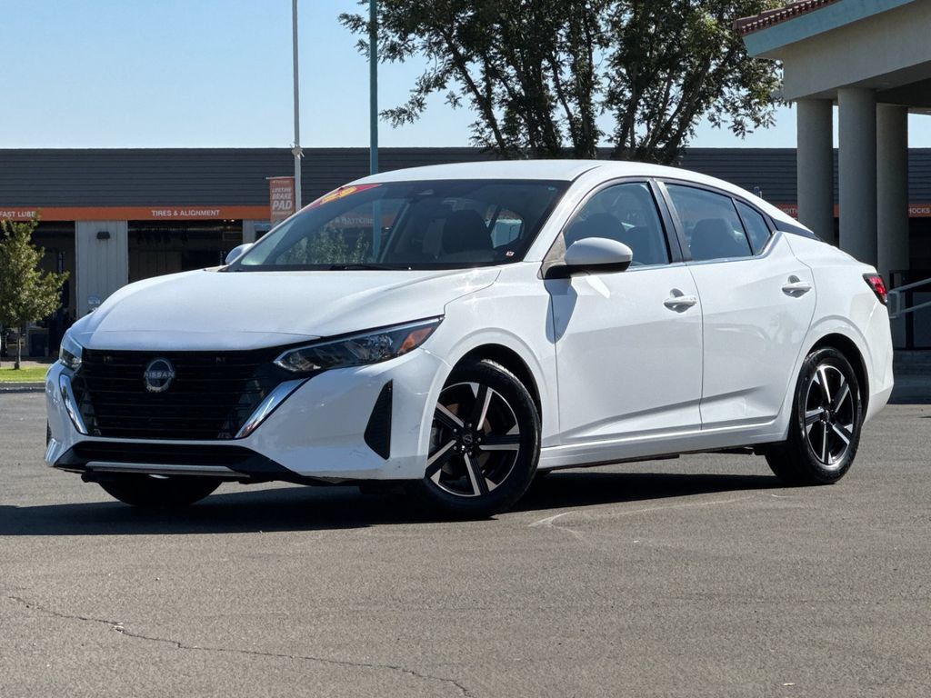 Used 2025 Nissan Sentra SV FWD image 1