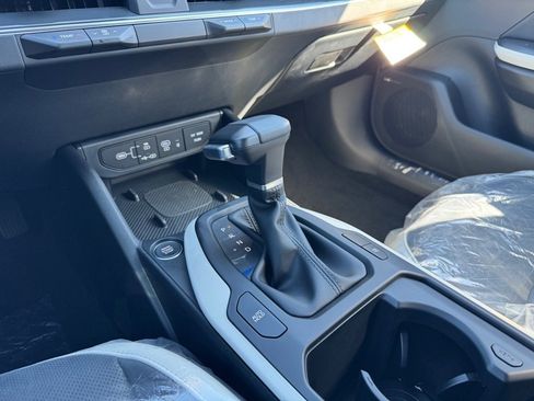 New 2025 Kia K4 GT-Line image 16