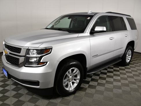 Used 2018 Chevrolet Tahoe LS AWD/4WD image 10