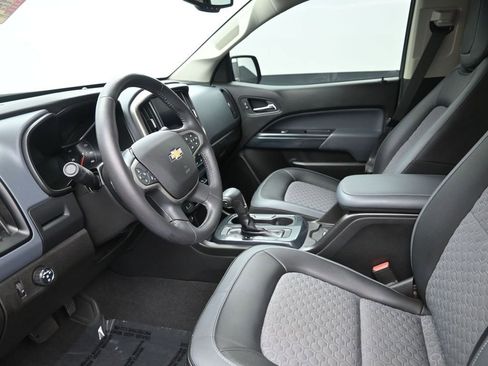 Used 2020 Chevrolet Colorado Z71 image 11