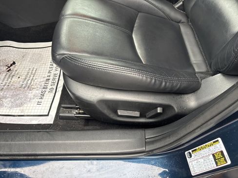 Used 2018 MAZDA MAZDA3 Touring image 21