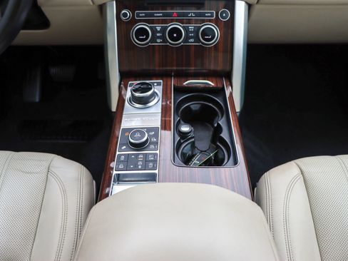 Used 2017 Land Rover Range Rover HSE image 26
