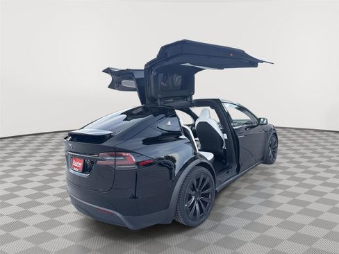 Used 2022 Tesla Model X AWD/4WD image 12