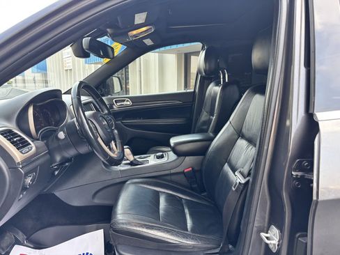 Used 2016 Jeep Grand Cherokee Limited image 9