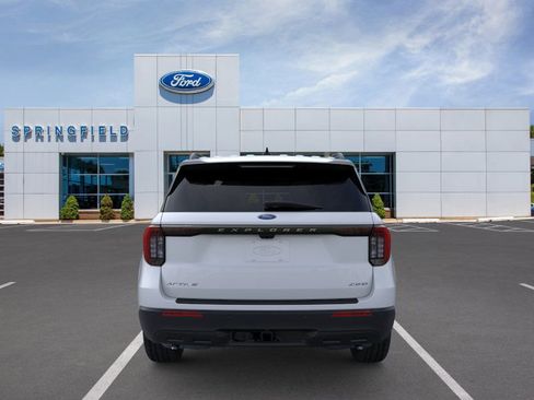 New 2026 Ford Explorer Active image 5