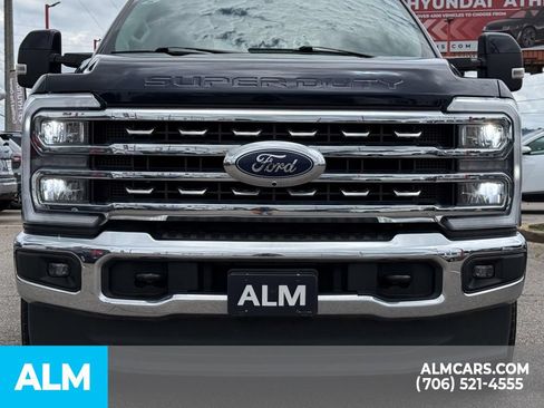 Used 2023 Ford F250 Lariat w/ FX4 Off-Road Package AWD/4WD image 9
