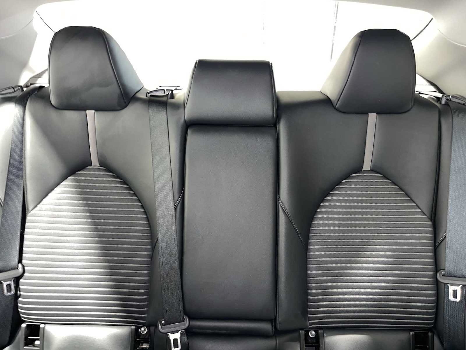 Used 2024 Toyota Camry SE w/ Cold Weather Package FWD image 22