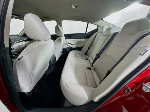 Used 2025 Nissan Altima 2.5 SV image 26