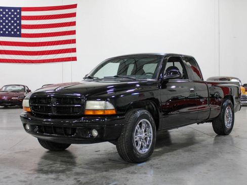 Used 1999 Dodge Dakota Sport image 1