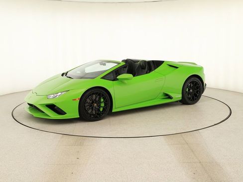 Used 2022 Lamborghini Huracan EVO RWD image 13