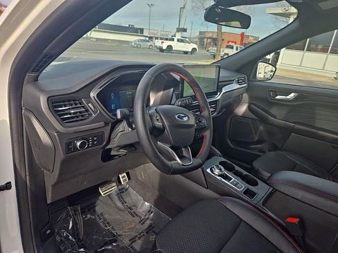 Used 2023 Ford Escape ST-Line w/ Tech Pack #1 image 11