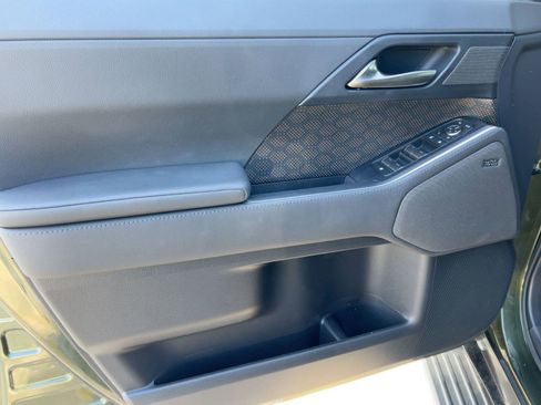 Used 2024 Lexus GX 550 w/ Cold Area Package image 13