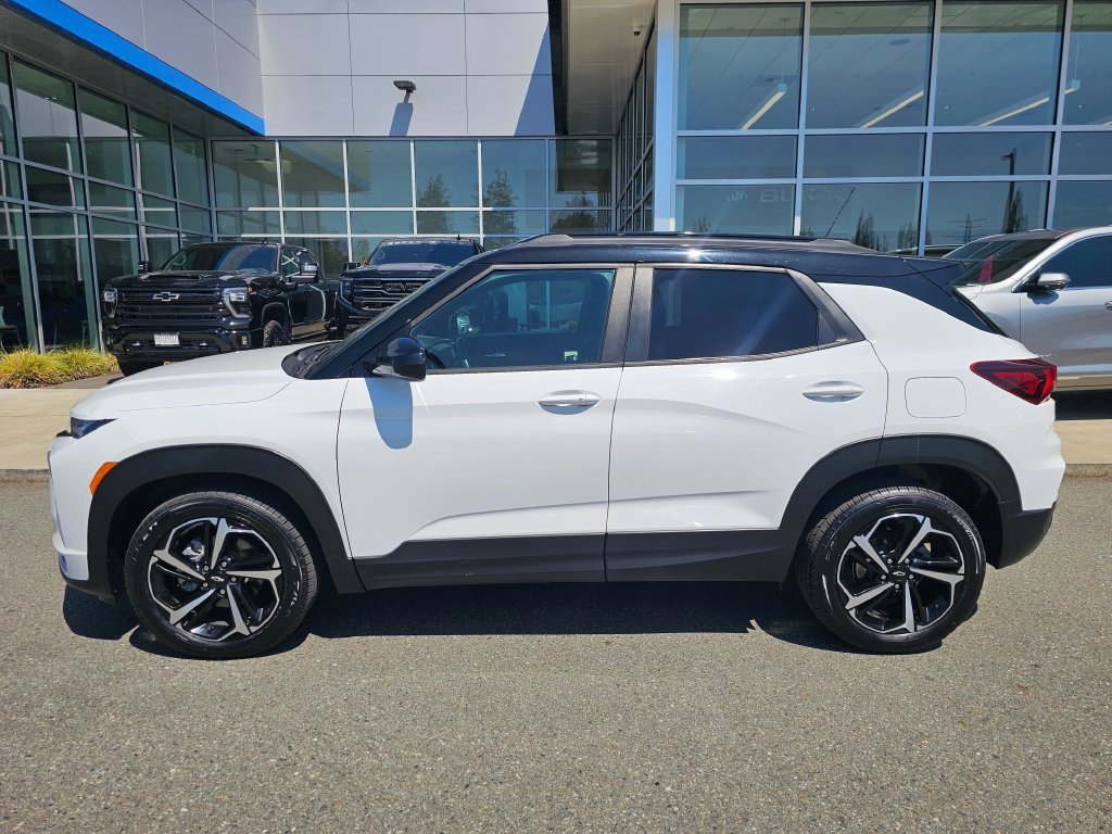 Used 2021 Chevrolet TrailBlazer RS w/ Technology Package AWD/4WD image 2