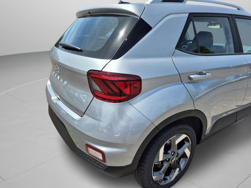 New 2026 Hyundai Venue SEL FWD image 33