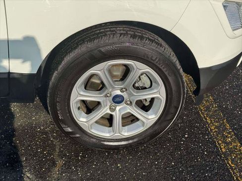 Used 2019 Ford EcoSport SE w/ SE Convenience Package image 9