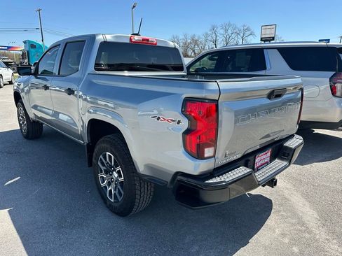 Used 2024 Chevrolet Colorado W/T image 3