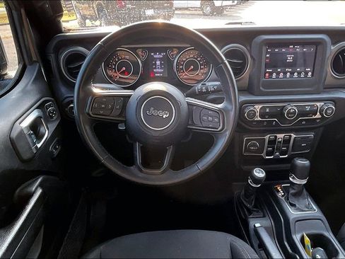 Used 2022 Jeep Wrangler Unlimited Sport image 5