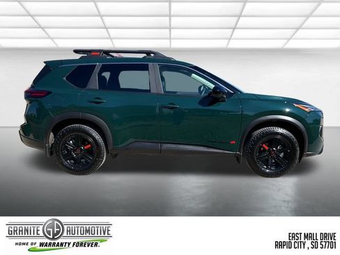 Used 2026 Nissan Rogue SV AWD/4WD image 7