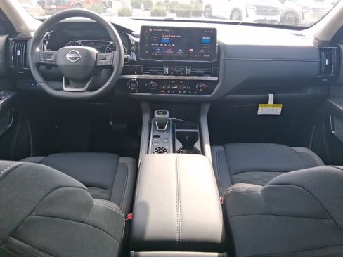 New 2026 Nissan Pathfinder SV AWD/4WD image 9
