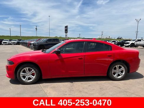 Used 2023 Dodge Charger SXT RWD image 3