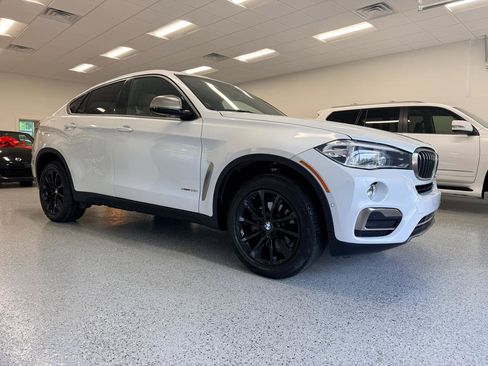 Used 2019 BMW X6 sDrive35i RWD image 11