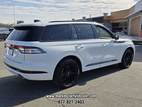 New 2026 Lincoln Aviator Reserve image 3
