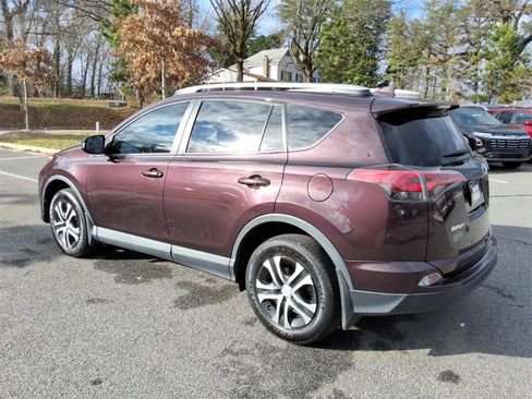 Used 2016 Toyota RAV4 LE image 7