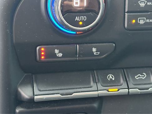 Used 2019 Chevrolet Silverado 1500 LT Trail Boss w/ Convenience Package image 16