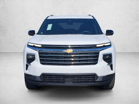 New 2026 Chevrolet Traverse LT w/ Driver Confidence Package FWD image 7