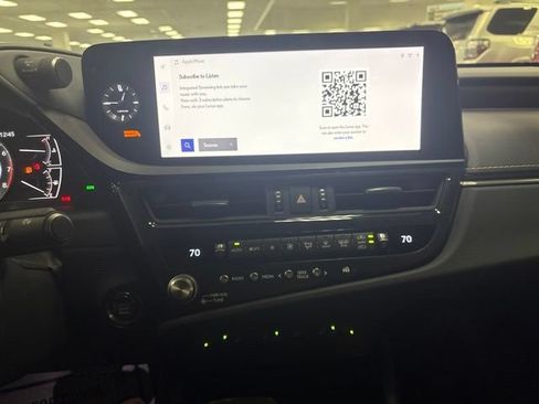 Used 2025 Lexus ES 350 Ultra Luxury FWD image 20