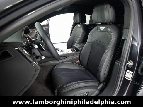 Used 2024 Bentley Flying Spur V8 image 10