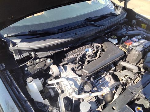 Used 2017 Nissan Rogue S w/ Appearance Package image 30