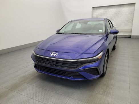 Used 2024 Hyundai Elantra SEL image 15