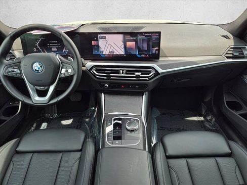 Used 2023 BMW 330e xDrive w/ Premium Package AWD/4WD image 19