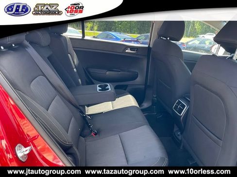 Used 2020 Kia Sportage LX AWD/4WD image 12