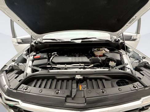 Used 2023 Chevrolet Silverado 1500 LT AWD/4WD image 26