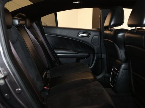 Used 2016 Dodge Charger R/T Scat Pack w/ Technology Group image 15