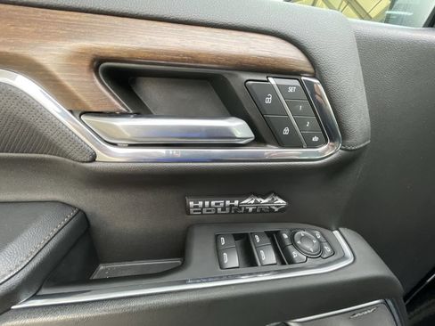 Certified 2023 Chevrolet Silverado 1500 High Country w/ High Country Premium Package AWD/4WD image 23