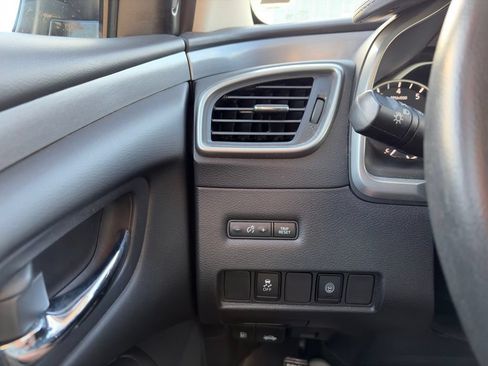 Used 2023 Nissan Murano SV AWD/4WD image 20