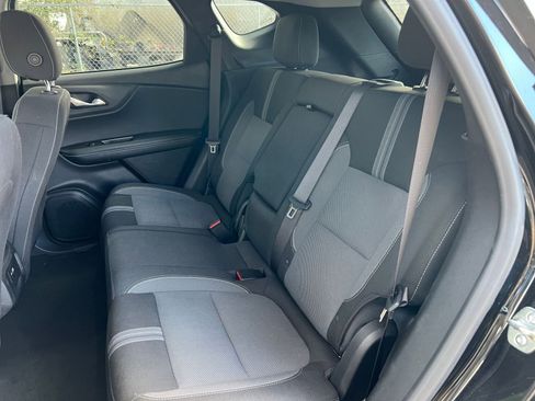 Used 2025 Chevrolet Blazer LT image 34