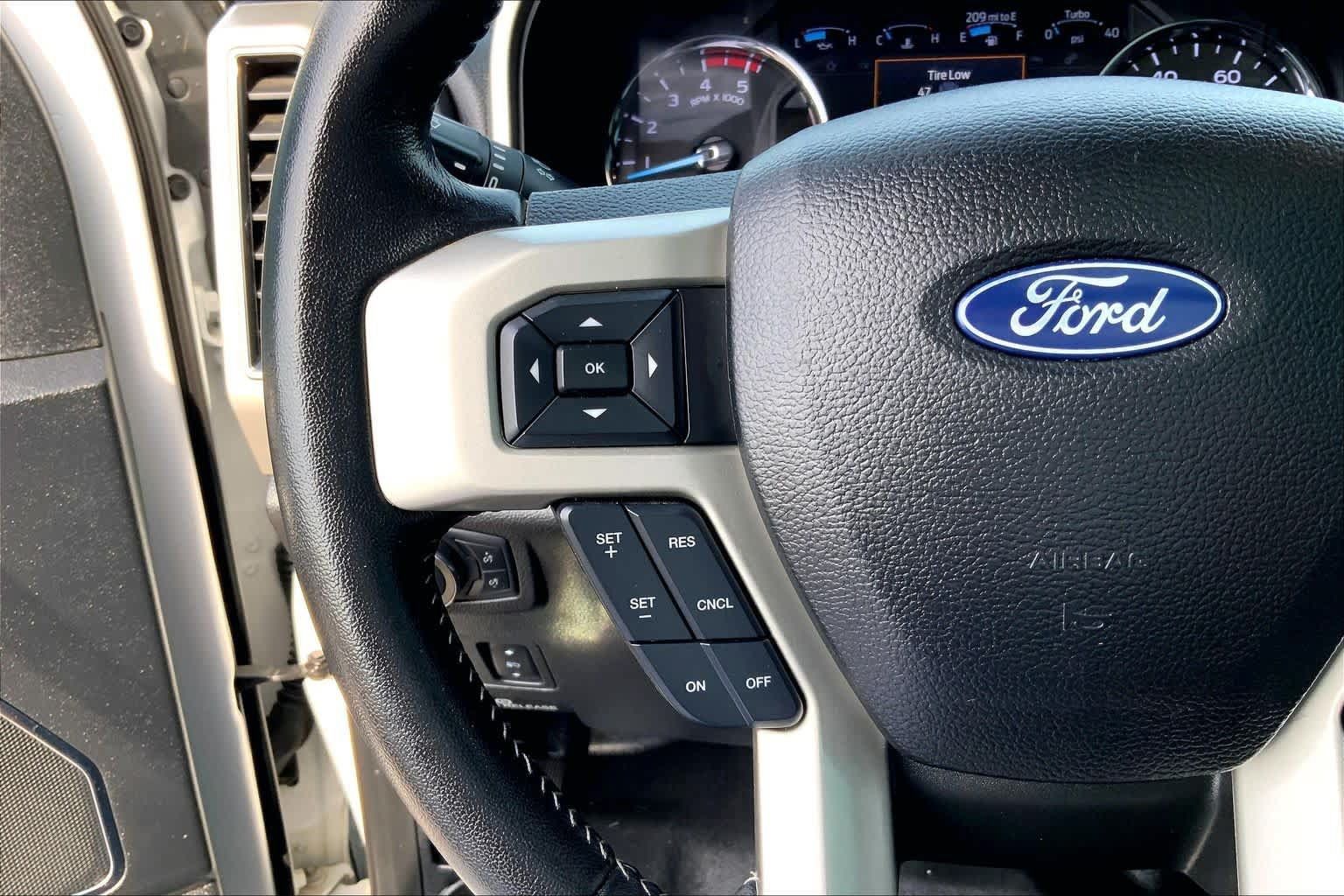 Used 2020 Ford F250 Lariat w/ Lariat Ultimate Package AWD/4WD image 21