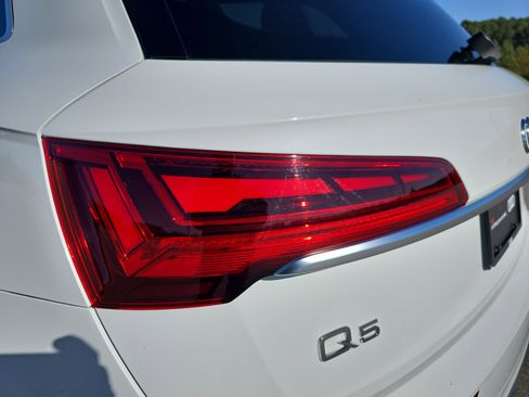 Used 2022 Audi Q5 2.0T Premium w/ Convenience Package image 33