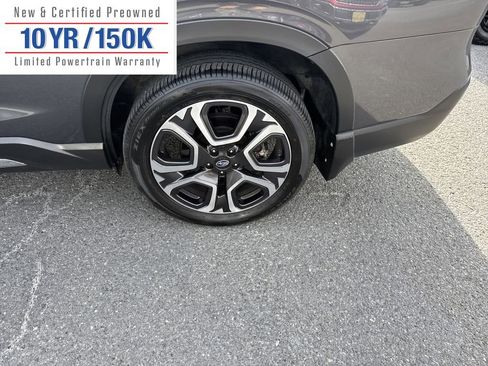 Used 2024 Subaru Ascent Touring image 9