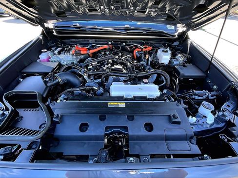 Certified 2024 Toyota Tacoma TRD Off-Road w/ TRD Off Road Upgrade Package image 31