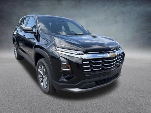 New 2026 Chevrolet Equinox LT w/ Convenience Package II AWD/4WD image 4
