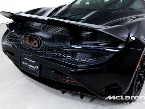 New 2025 McLaren 750S image 32