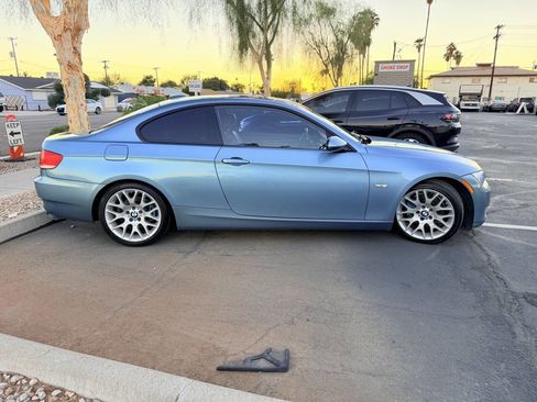 Used 2009 BMW 328i Coupe image 3
